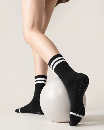 The Classic Grip Socks