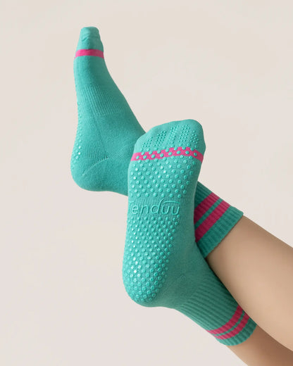 The Classic Grip Socks