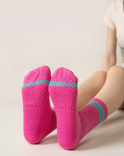 The Classic Grip Socks