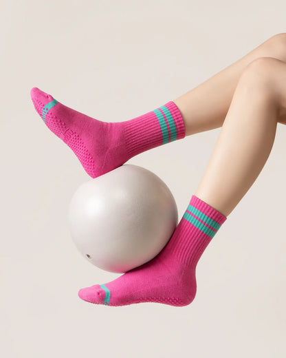 The Classic Grip Socks