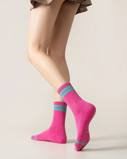 The Classic Grip Socks